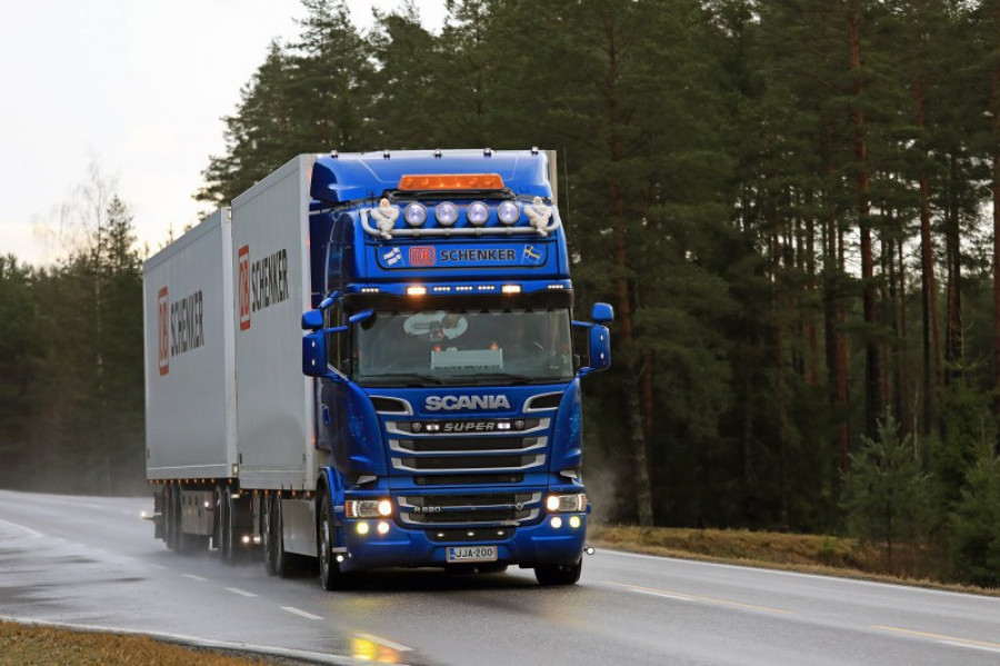 Camion44ton123rf 39687