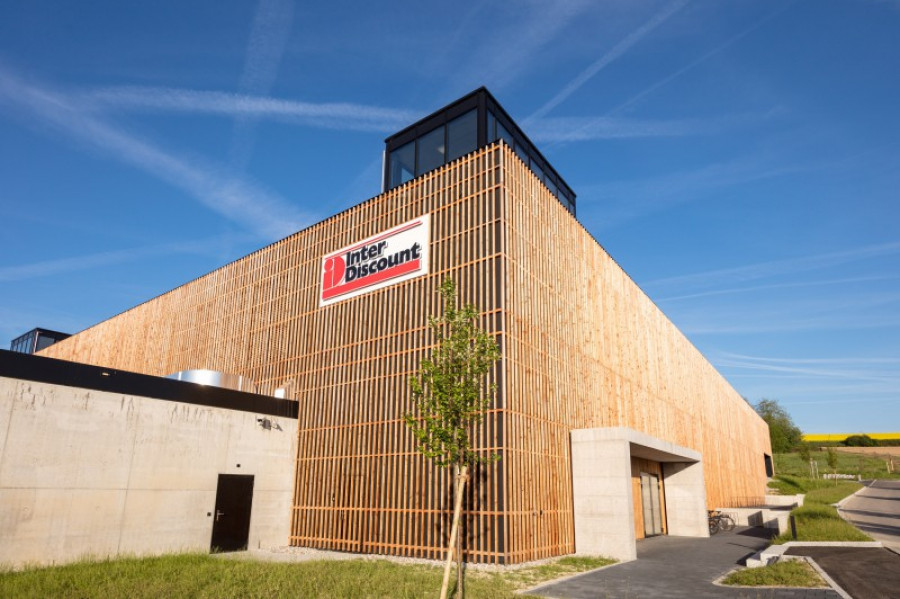 Interdiscount building 35376