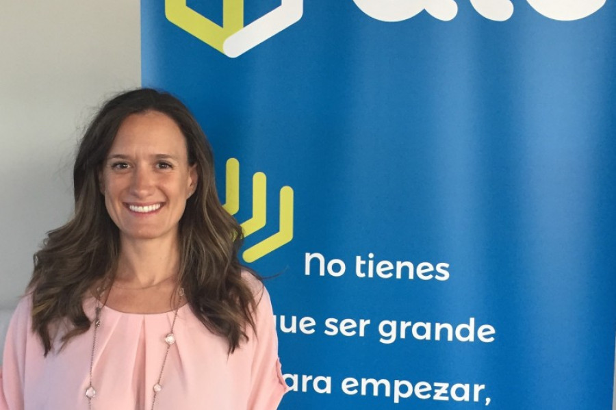 Maria irisarri directora de personas y servicios generales alc 34876