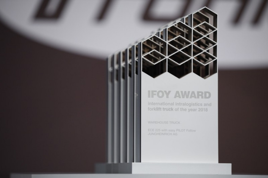 Ifoy trophy 1 34764