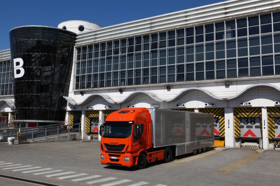 Iveco newstralis 31723