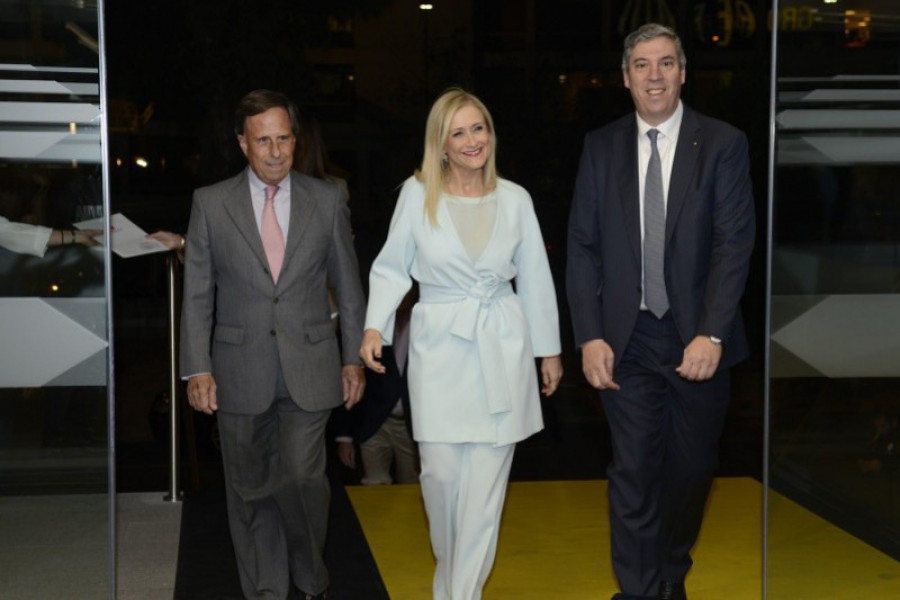 Inauguracion sede renault 30652