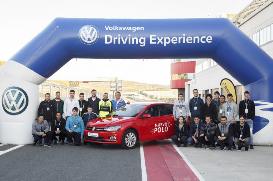 Volkswagen driving experience 30645