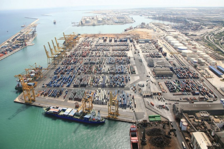 Puerto barcelona 9901