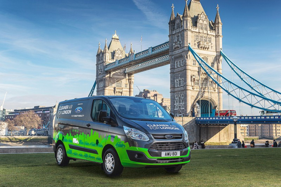 Ford tranist custom plug in hybid 26241