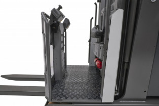 Unicarriers pr nomination ifoy 2017 image 2 floor sensor 26314