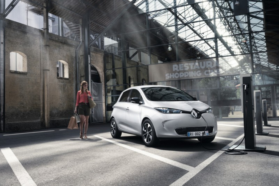 Renault zoe 24504