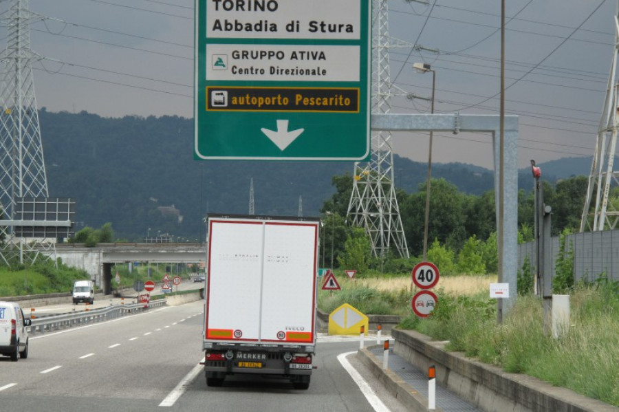 Italia 24452