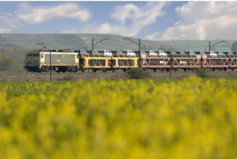 Tren mercancias 24281
