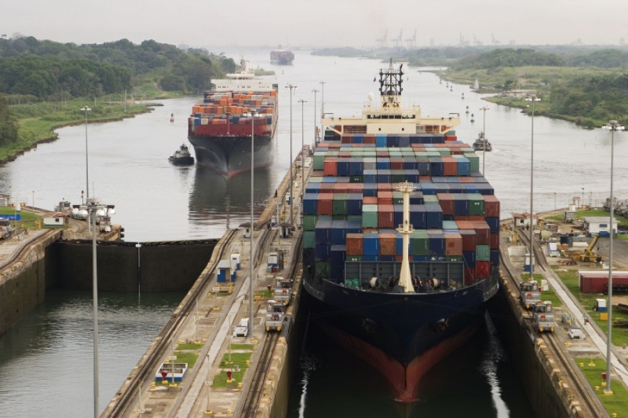 Canal de panama 24028
