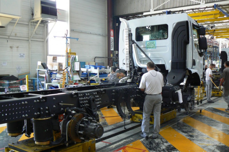 Renault trucks bourg en bresse francia 23407