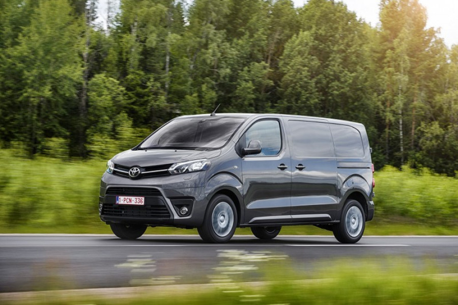 Toyota proace van 23101