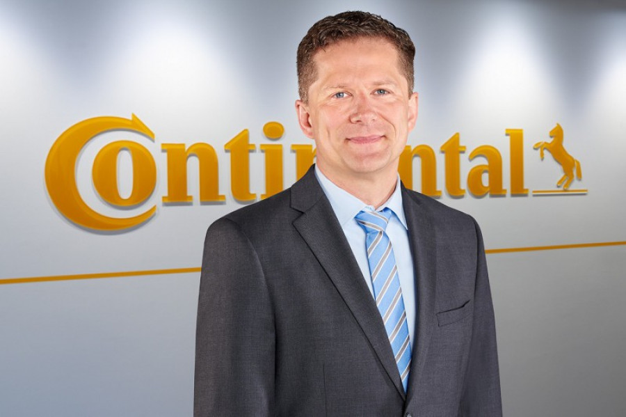 Continental cst enno straten 23013