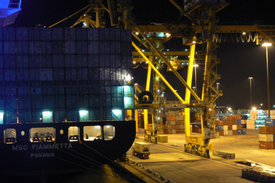 Transporte de corta distancia 22317