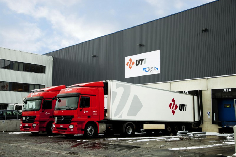 Uti truck 11749