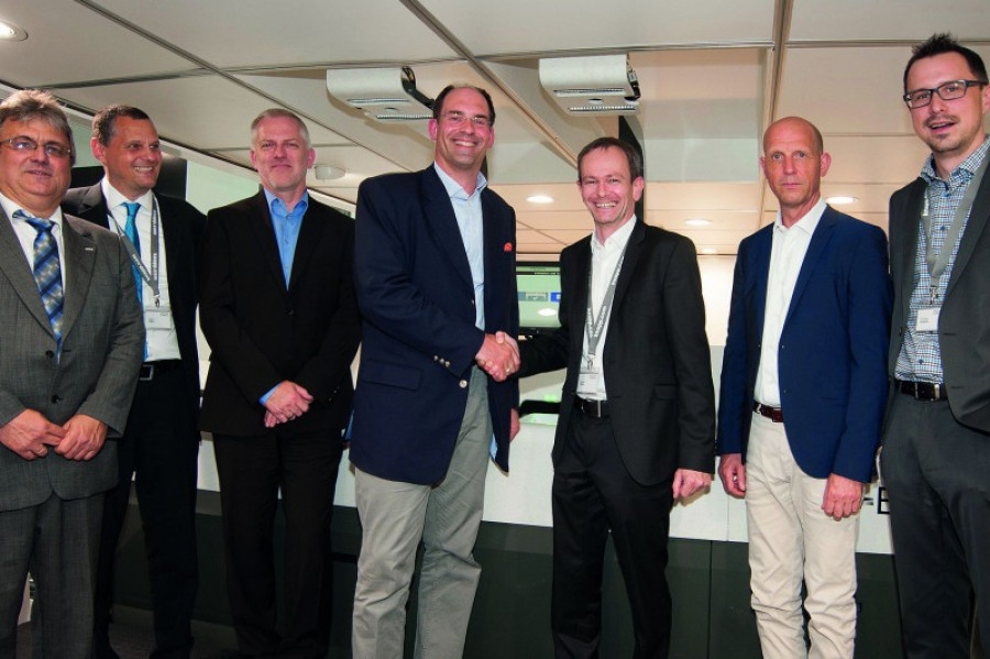 Contract technilog knapp 9861