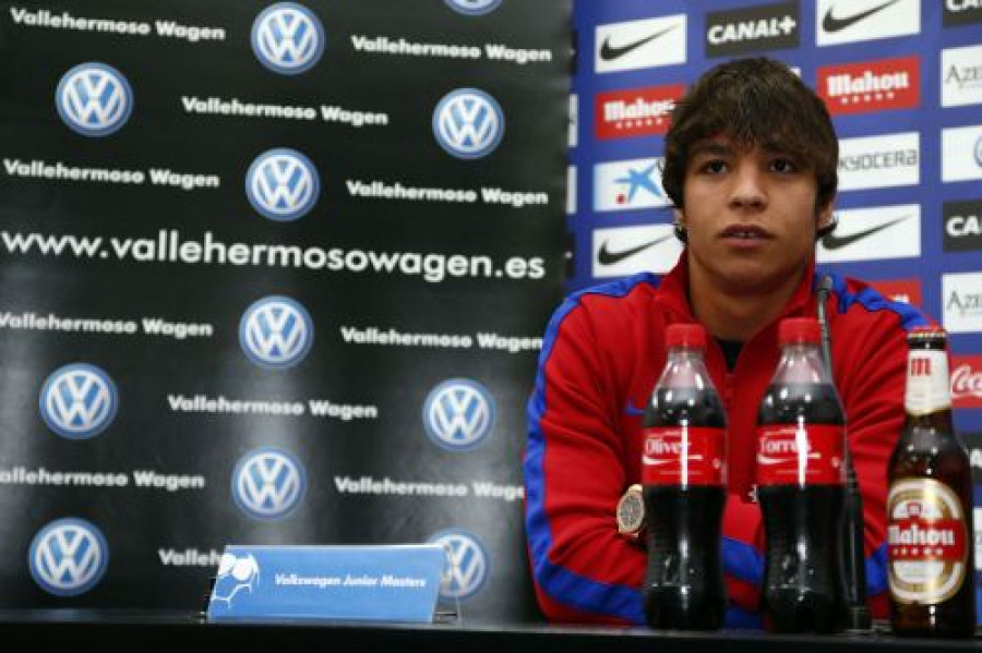 El club atletico de madrid y el volkswagen junior masters juntos en madrid 7571
