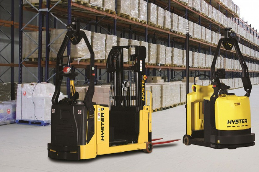 Robotic hyster lift trucks for the automotive supply chain a 41880