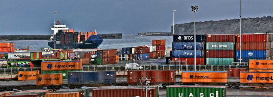 Puerto de Bilbao, terminal de contenedores