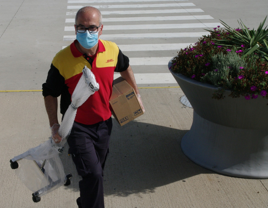 Home delivery.sueros DHL