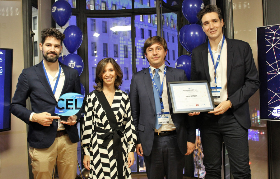 Ramón Castro, cofundador de Trucksters; Ana I. González, presidenta de CEL; Ramón García, director general de CEL y José Ángel Sanz, dircom de Trucksters (i d)