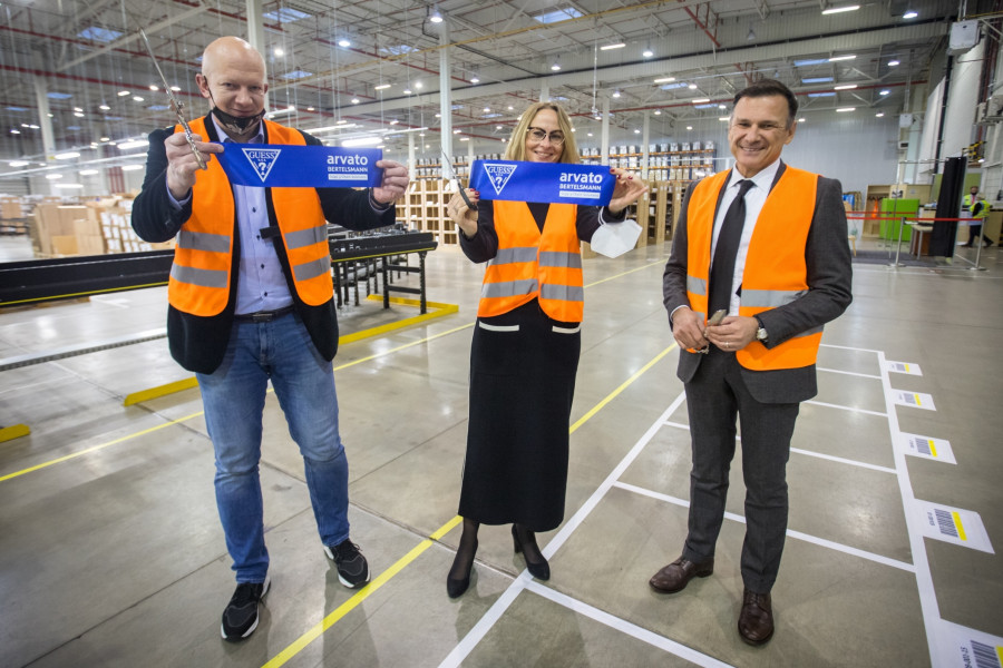 Photo 1 Partnership GUESS Polen© Arvato Supply Chain Solutions