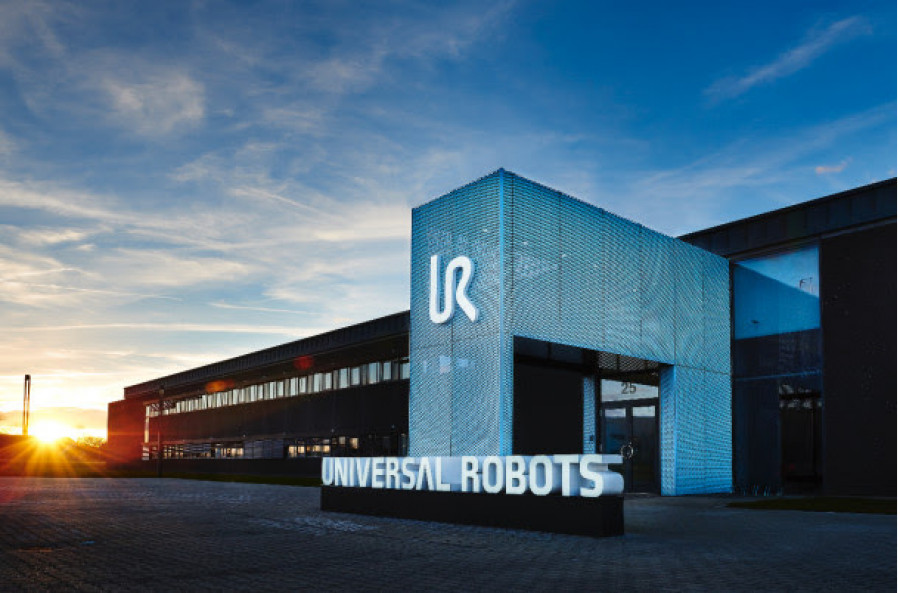 Universal robots 6