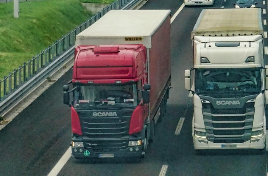 Highway g27af60fd4 1920
