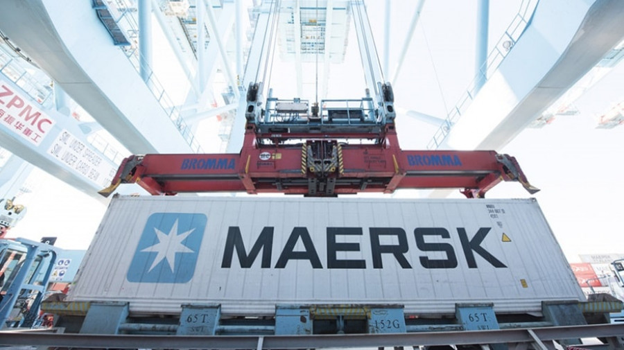 Container at port 1024x576