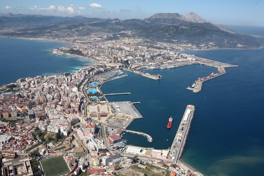 FotoaereaPuertoCeuta 1