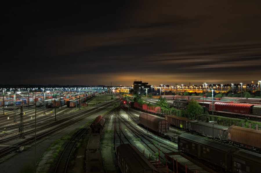 Railway station g6d1e10af0 1920