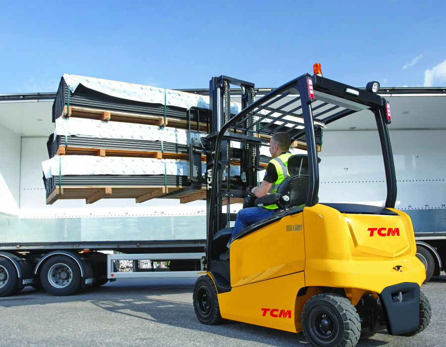 Tcm fhb f1 truck loading wagon rear lhs