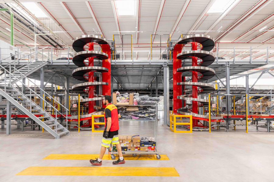 DHL ZALANDO BAJA 8463