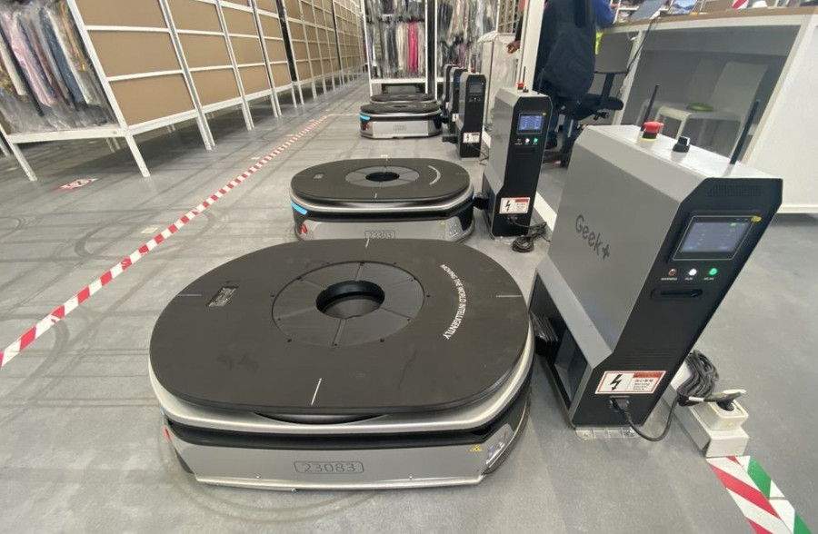 Arvato Illescas Shelf to Person Solution