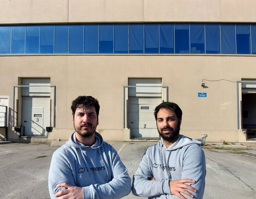 Tennders Adrià Pérez y Cristian Lobato