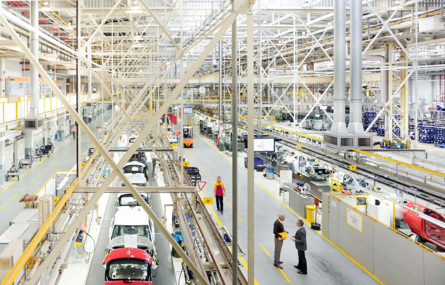 DHL in Automotive Factory 2
