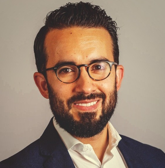 Josu00e9 Pfeifer Investcorp