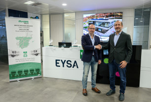 Mowiz Javier Delgado, CEO de EYSA, y Carlos Suárez, director B2B de Movilidad de Repsol 1